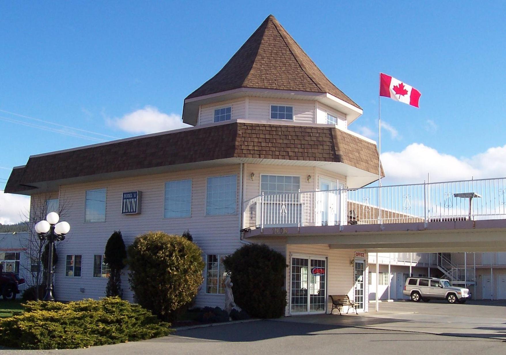 Model A Inn Cranbrook Exterior photo